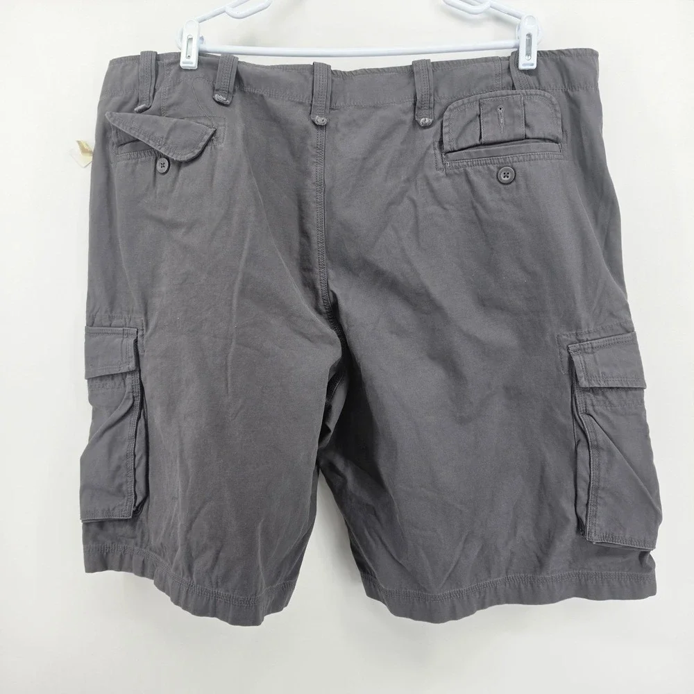 NWT Arizona Explorer Shorts Mens 46 Gray Cargo Relaxed Fit Low Rise New Tag